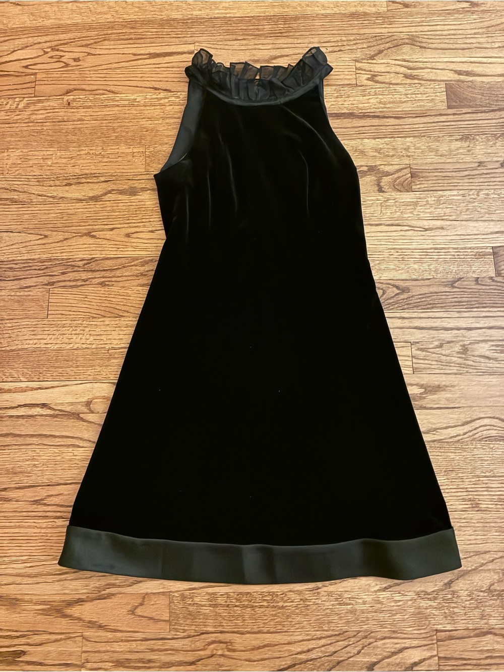 Kay Unger Black Velvet Midi Dress with Ruffle Collar